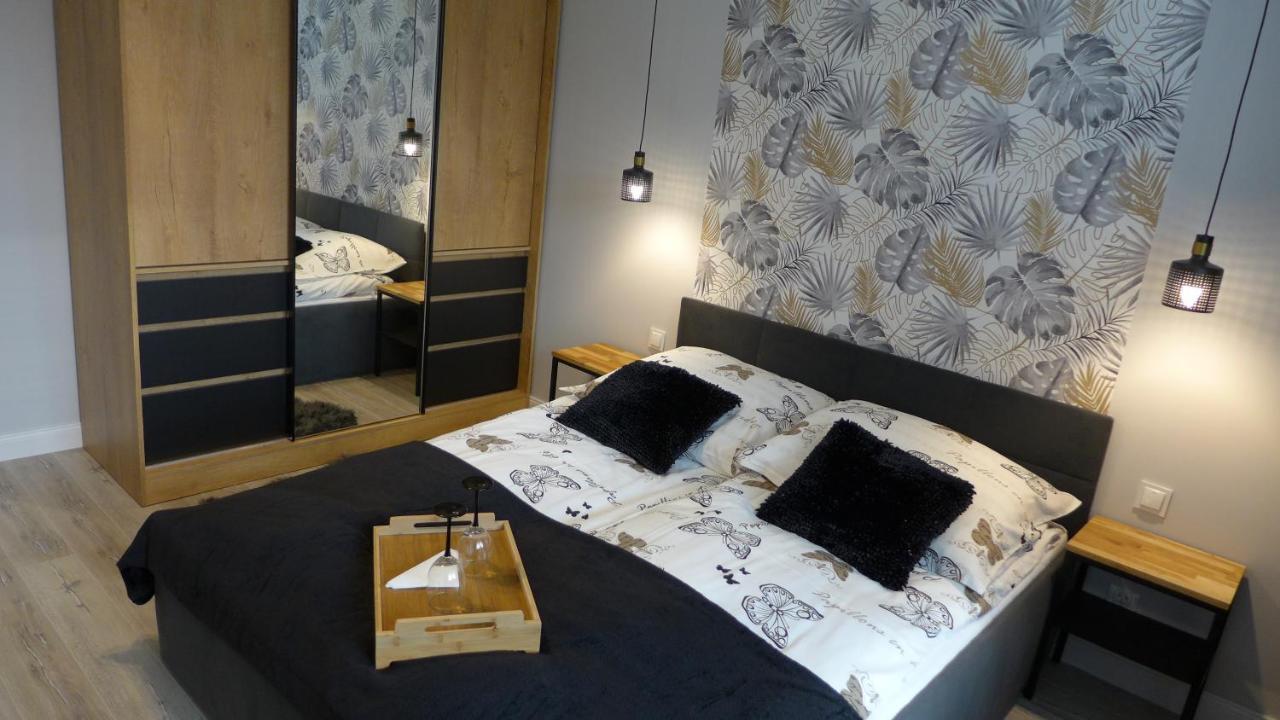 Apartament Piotr อิวาวา ภายนอก รูปภาพ