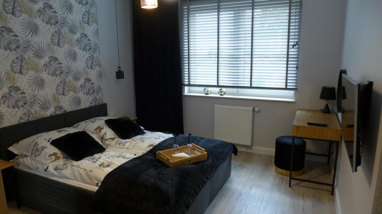 Apartament Piotr อิวาวา ภายนอก รูปภาพ