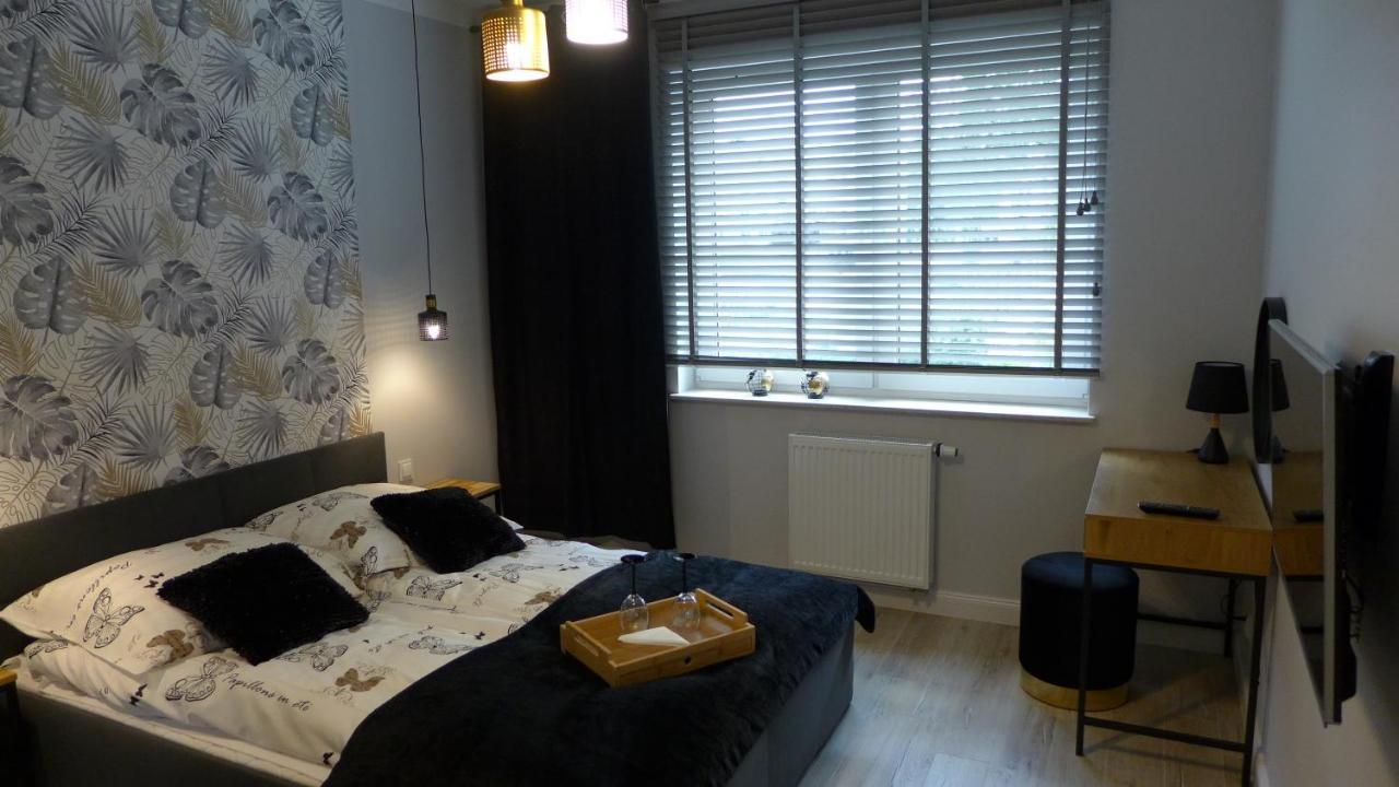 Apartament Piotr อิวาวา ภายนอก รูปภาพ